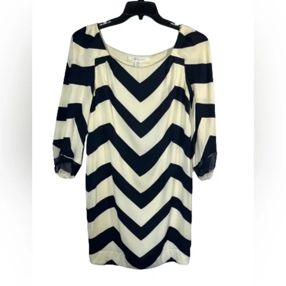 Avant-Garde Diane von Furstenburg silk Op-Art Psychedelic mini dress - Picture 2 of 9